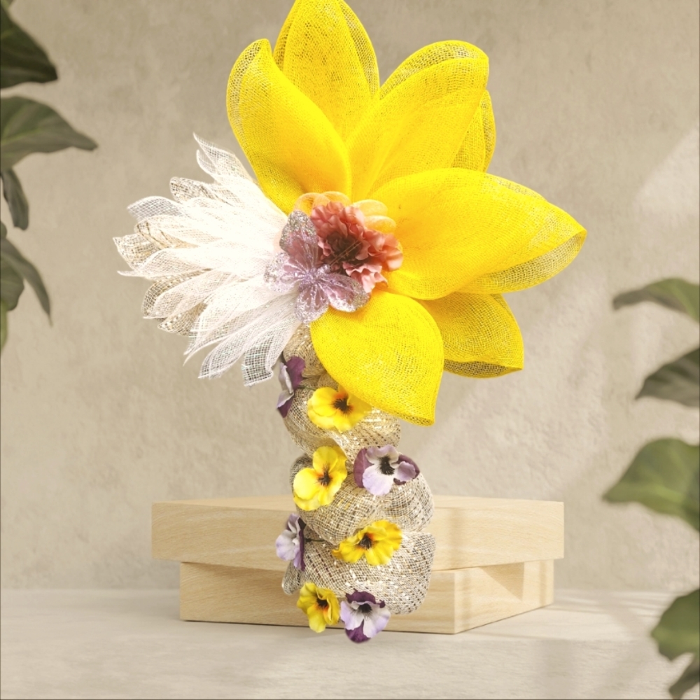 Deco mesh wreath
